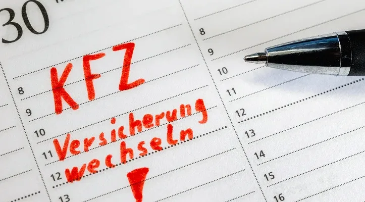 Kalendereintrag mit Erinnerung zum Wechsel der Kfz-Versicherung