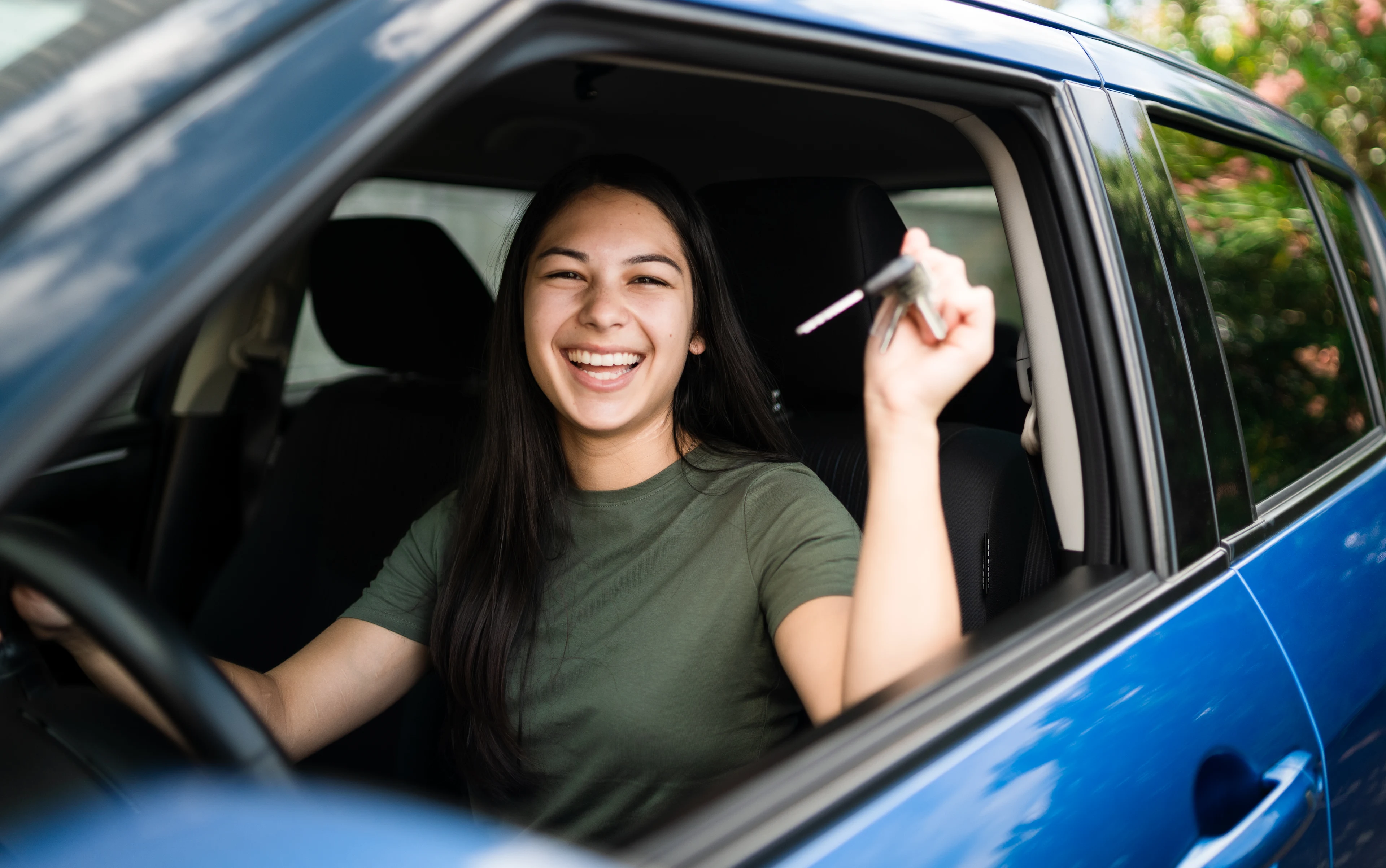 Bild Fahranfängerin im Auto